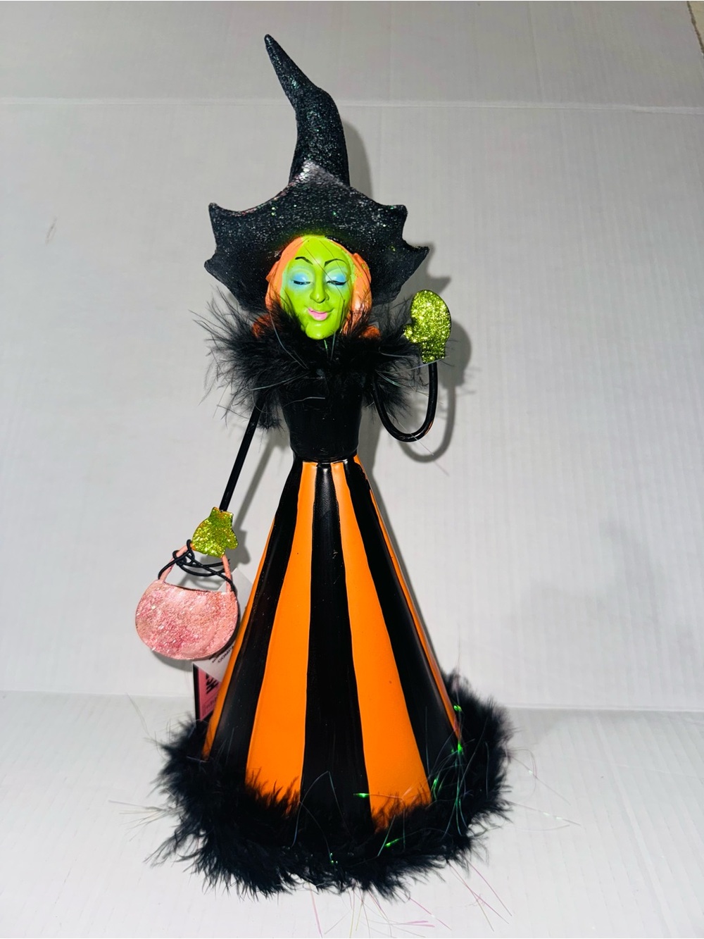 Ghoulish Halloween Green Witch Holding Pink Pumpkin Purse BNWT